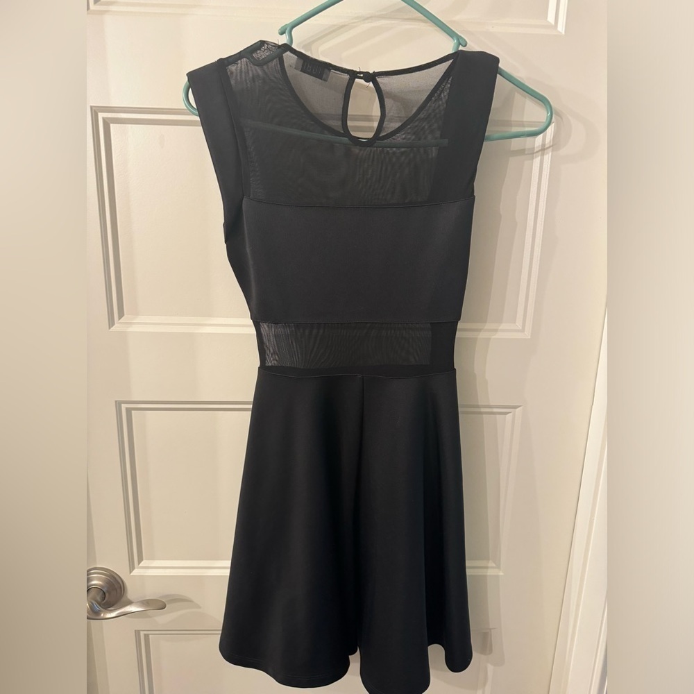 Tobi Skater Dress, Size Small - Picture 2 of 4